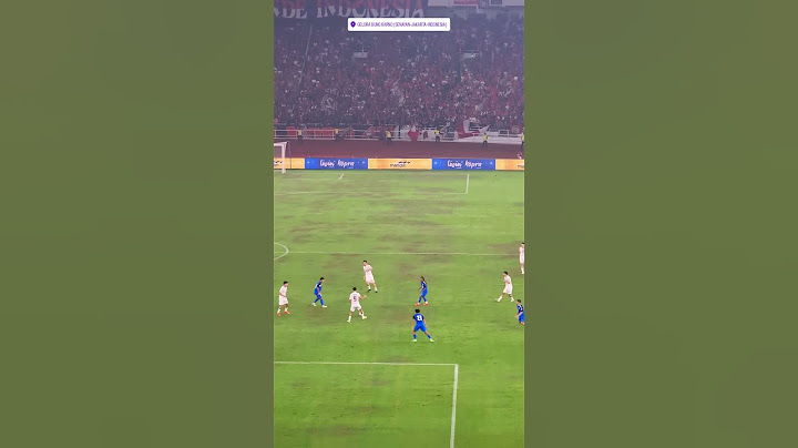 Momen Thom Haye upayakan passing ke segala arah untuk tembus barikade pertahanan Filipina