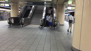 新北捷運C321型改裝車列車出BL07板橋站