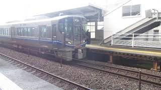 JR521系3次車ワンマン普通金沢行野々市駅発車