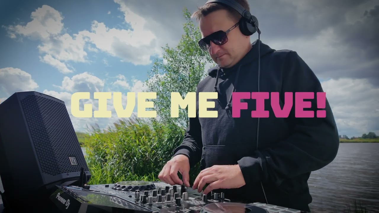 PEQUEÑO - GIVE ME5!