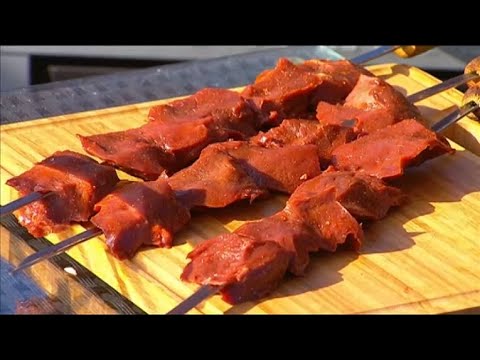 Шашлык из сердца. Яблочный соус. Жареное сердце