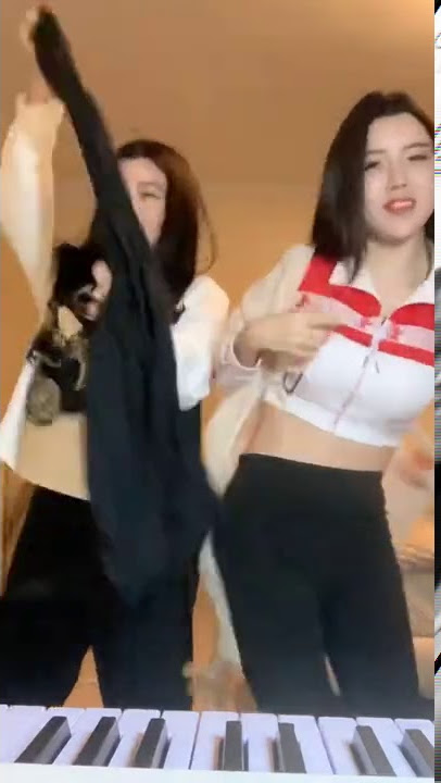 BY2girl 抖音 七夕情人節《萬有引力》｜Best TIKTOK Posing On Chinese Valentines