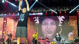 Video thumbnail of "BURUH TANI — MARJINAL Live at PANGGUNG RAKYAT BONGKAR (Lawan KKN)"