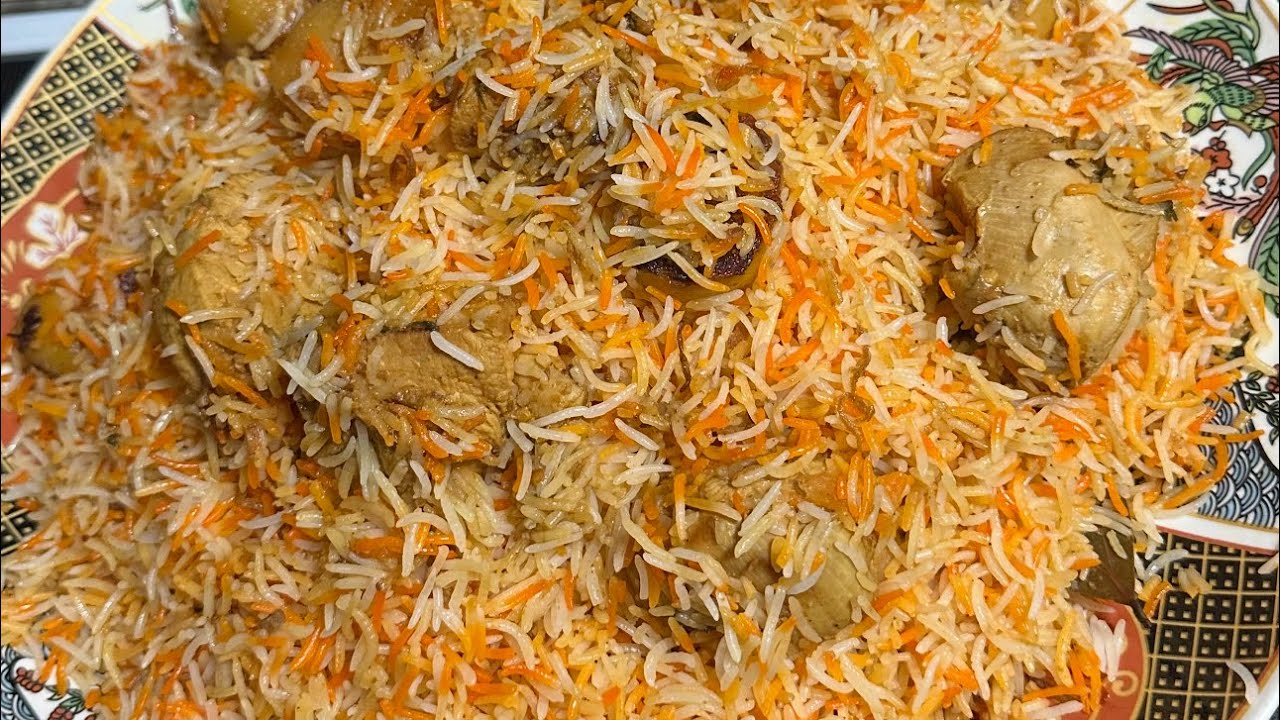Spicy chicken biryani
