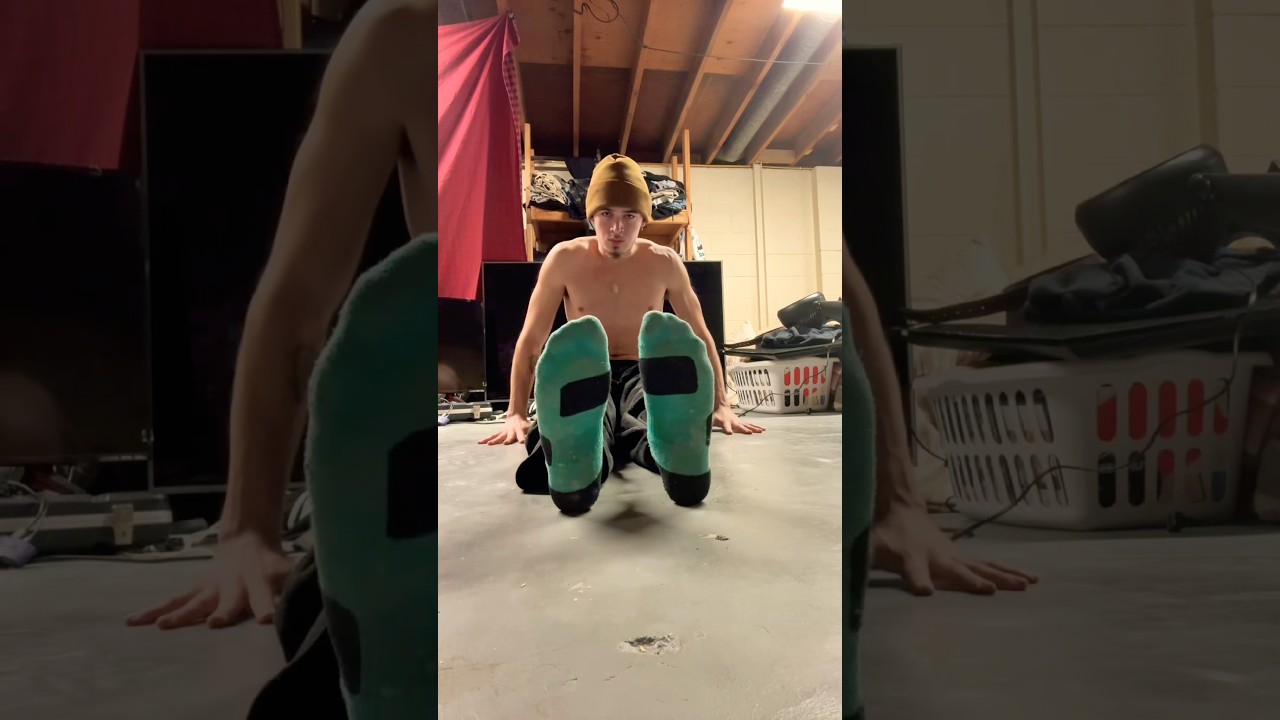 Sit down to handstand #calisthenics #fyp #grind #believe #youvsyou