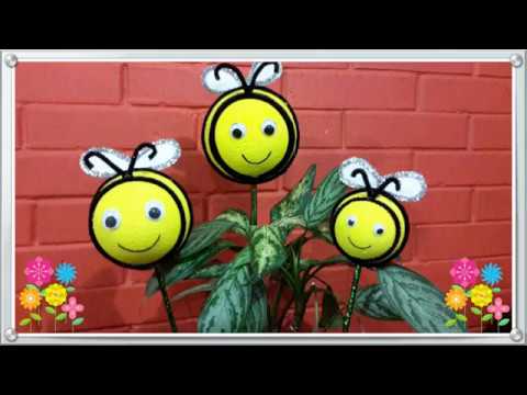 Abeja voladora con rollo de papel higiénico. Manualidad infantil