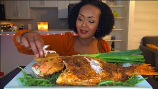 Download Lagu FRIED RED SNAPPER MUKBANG * اكل سمك النهاش المقلي MP3