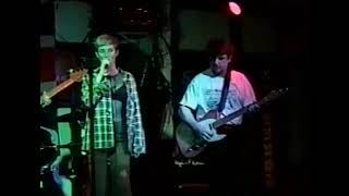 'So Confused' live by Suzy Creamcheese