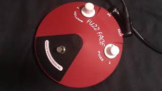 ギター Jim Dunlop JHF3 Fuzz Face Band of Gypsys mqdefault.jpg