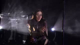 Caroline Polachek - Billions (Union Transfer, PA 11/29/21)