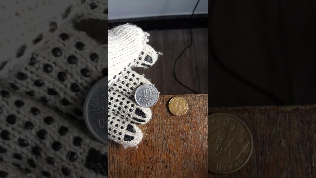 três brutas moedas de 10 muito valiosa observam