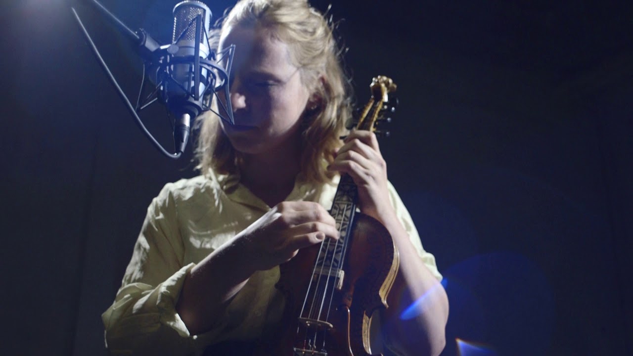 Joanna Seim - Temporary Pleasure (live)