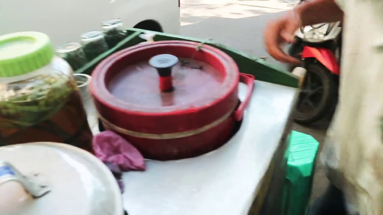 Mas Oden | Pandan leaves Ice cream | Street food