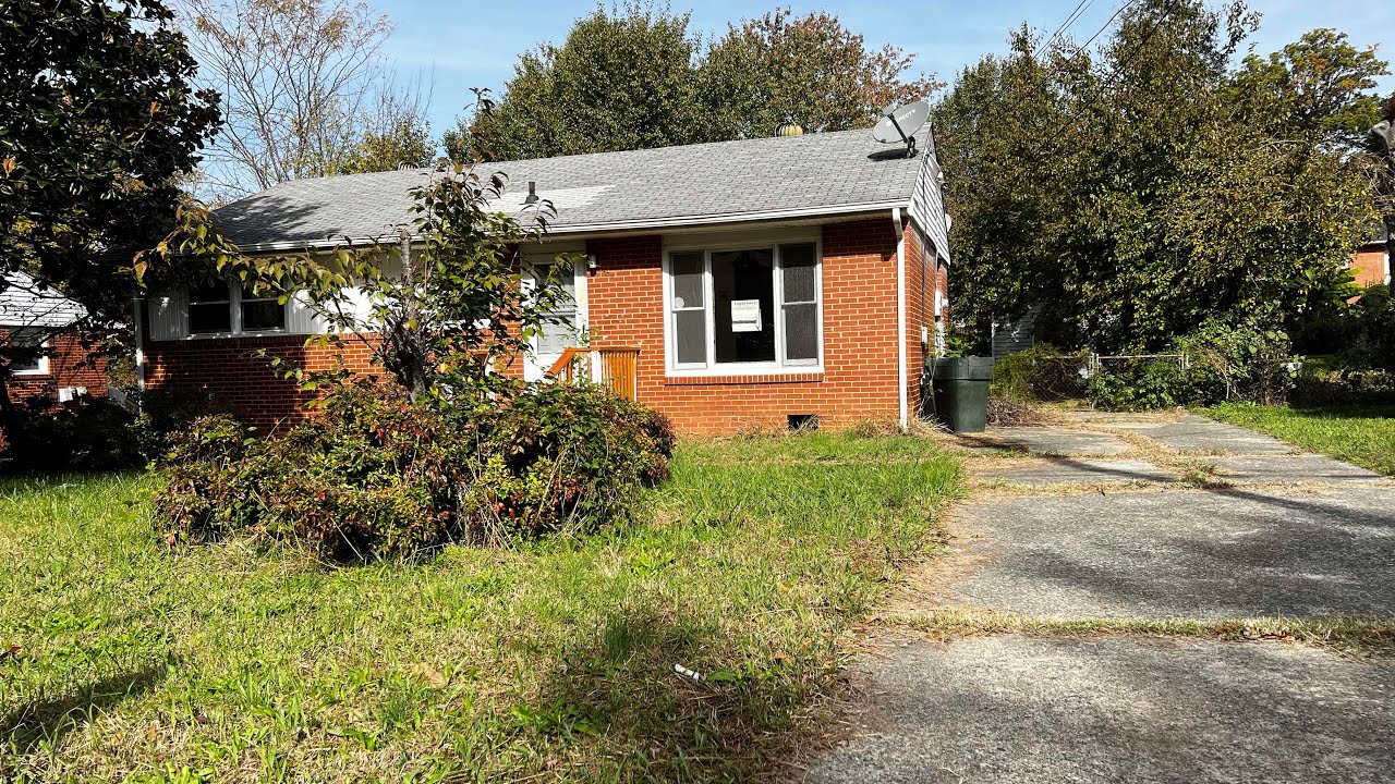 How to Buy Condemned Houses (In 15 Seconds) 