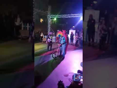 ضحك و هزار البلياتشو علي المصرح