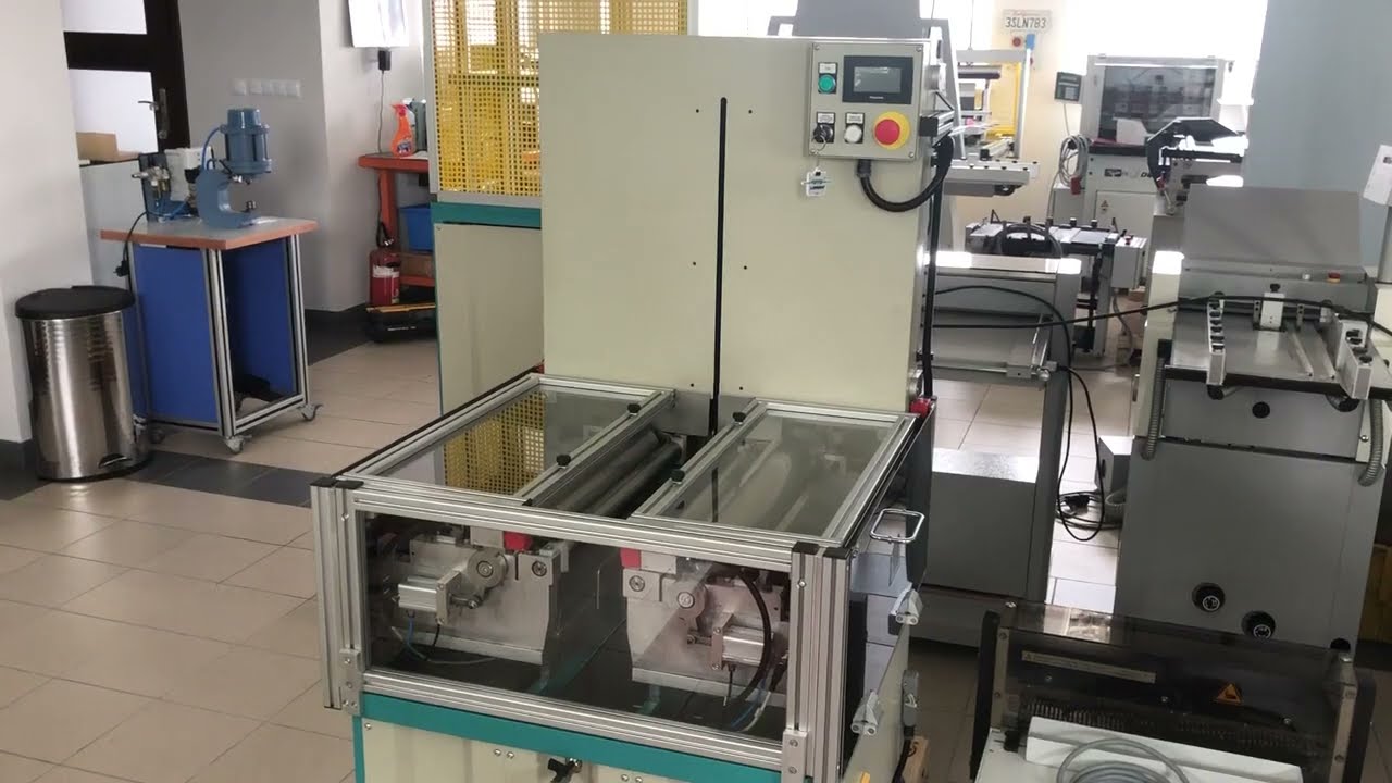 Q-CASE Машина для вставки блока в переплетную крышку