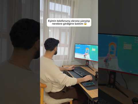 Telefonu televizyona bağlamış😂📱