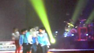 Safety Dance- Glee Cast [Live at the HP]