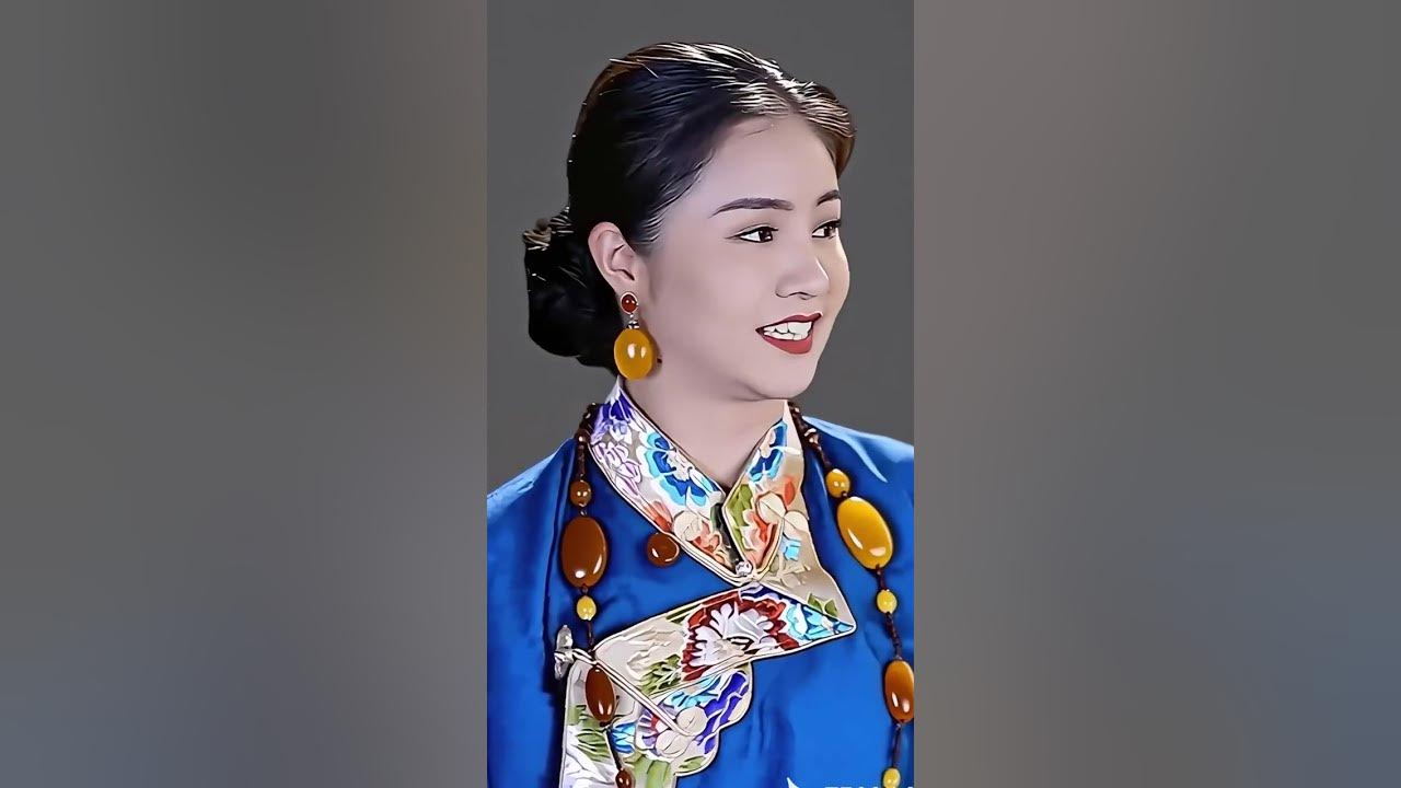 Beautiful Tibetan girl who is good at singing and dancing