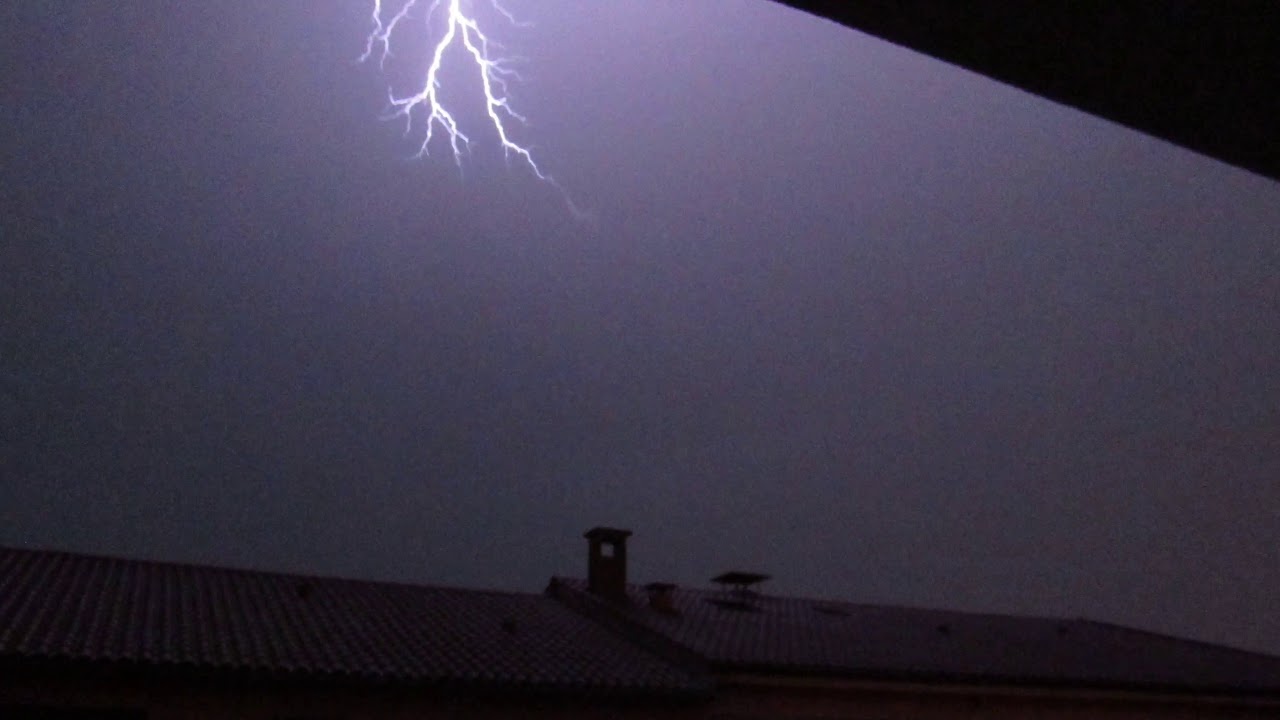 Orage Lyon centre 1er juillet 2019 21h14
