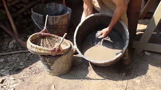 Pes Pots Dans Les Grands La Décantation De Largile