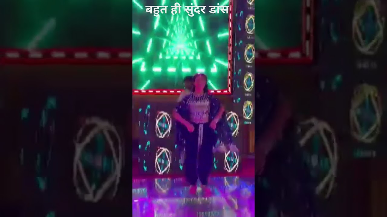 पालकी में हो के सवार चली l 