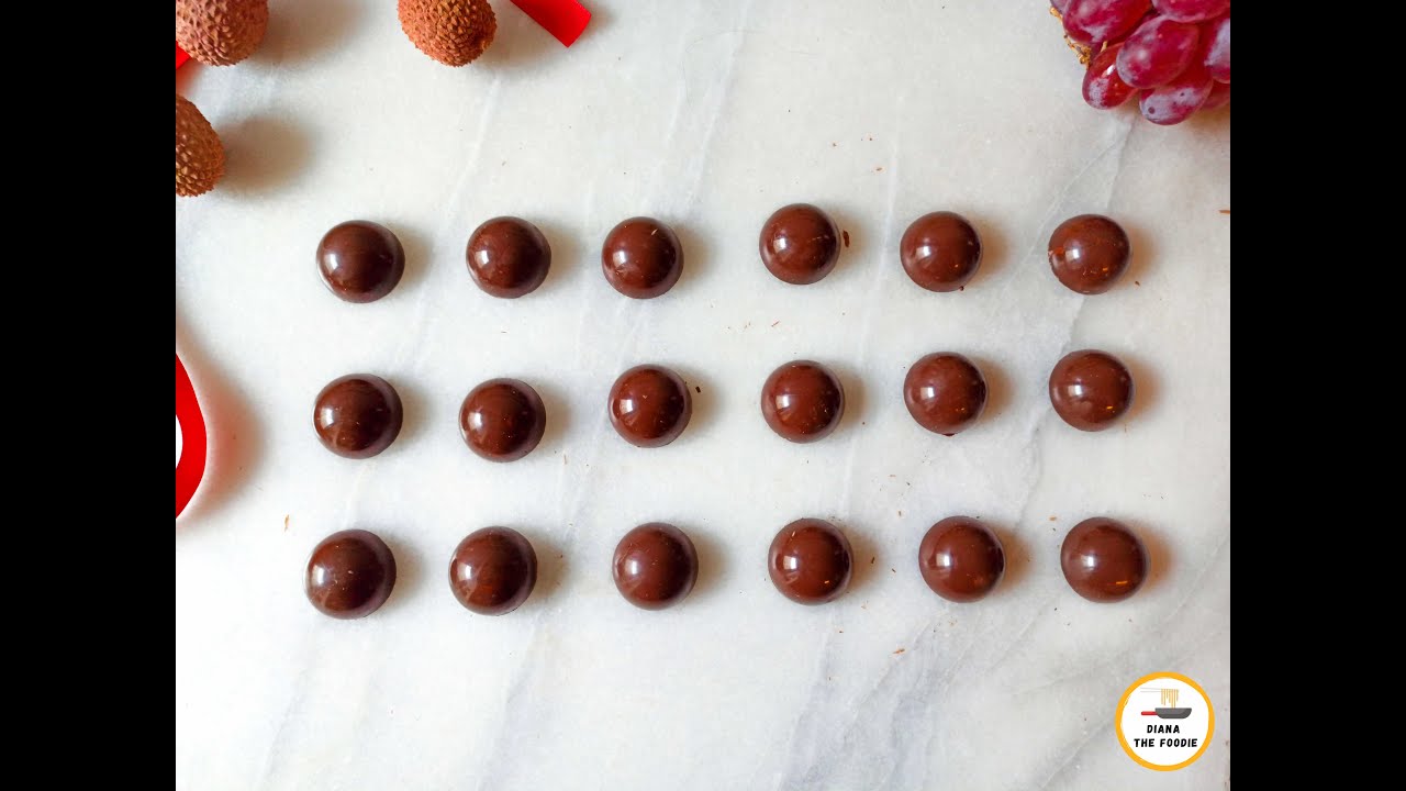 Dark Chocolate Bonbons filled with ganache and mix of hazelnut & walnut | Diana the Foodie