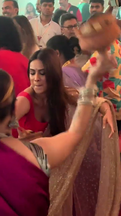 Nia Sharma dance at North Bombay Sarbojanin Durga Puja....   #niasharma #durgapuja #dance #e24