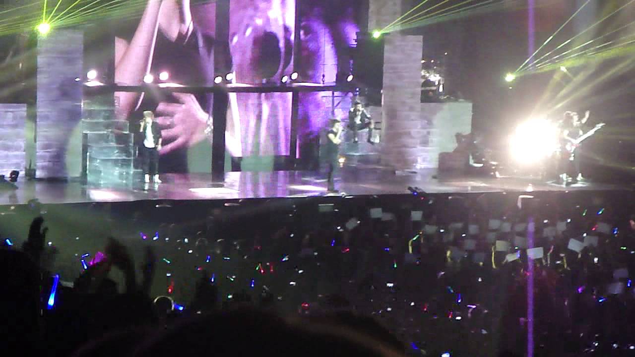 [Antwerp] One Direction - More Than This 01/05/13