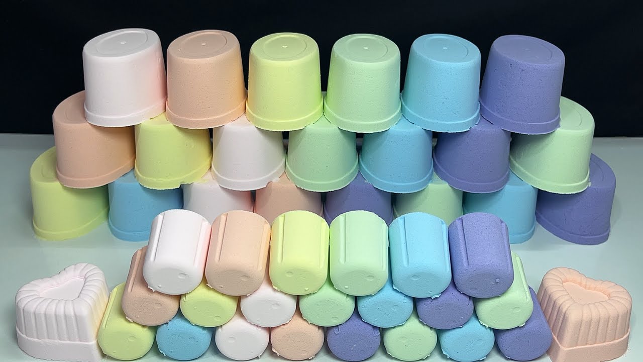 Satisfying Video I ASMR Baking Soda I 💗🌈🌈🌈💗