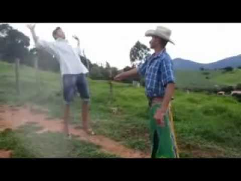 Parodia - Escandalo - YouTube