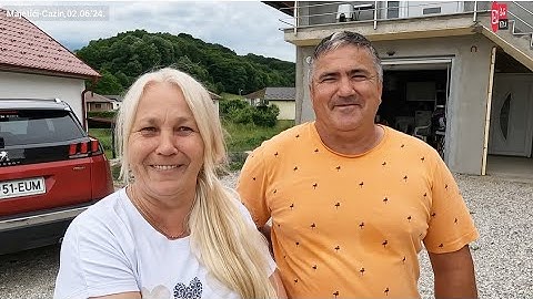 živa istina. U jednom danu se upoznali i oženili. On treći dan otišao od kuće, nju ostavio!?