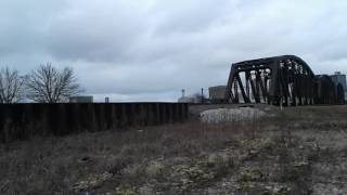 CSX 8528(SD50  CSX 7372(C40-8W)