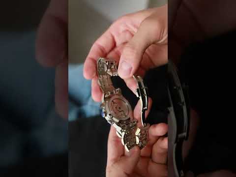 Чоловічий наручний механічний годинник з автопідзаводом Carnival First Magnetic, 2 ремінця, видео 1