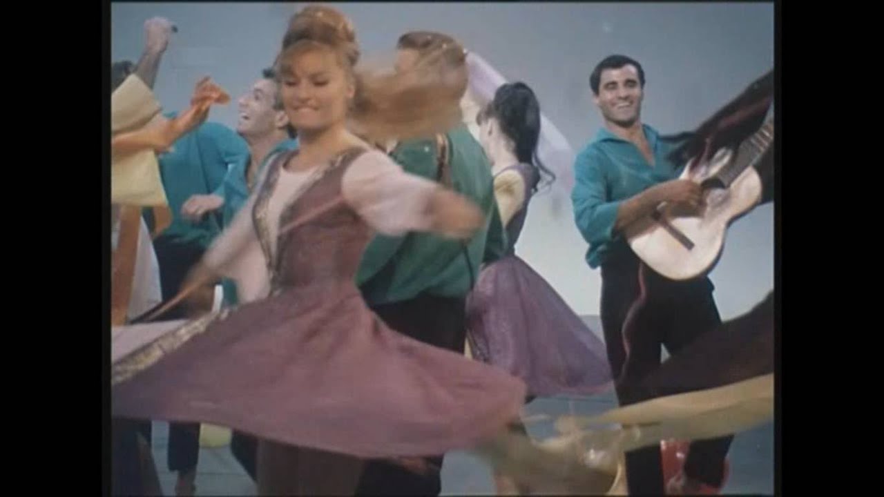 Karmon כרמון Israeli Dancers - HaGavi'a הגביע (live, 1966)
