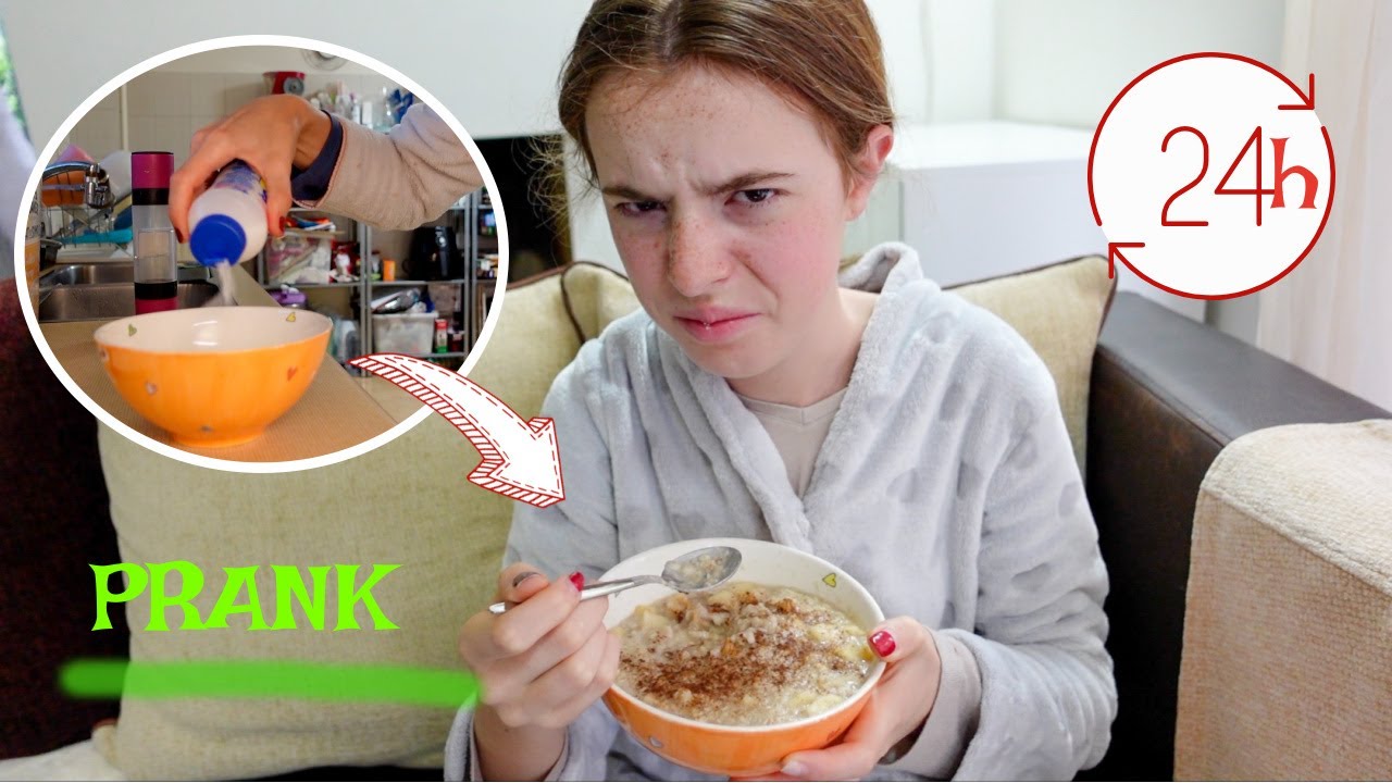 Mamka na mě celý den vymýšlí různé PRANKY!!!!