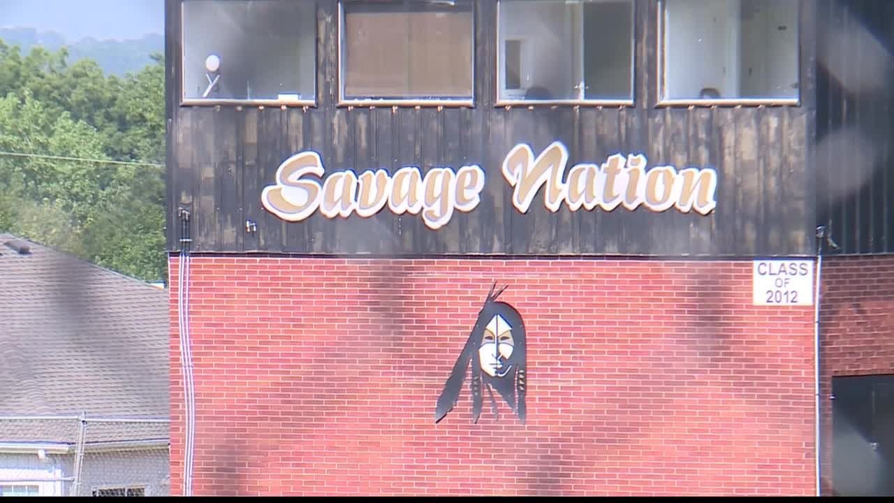 Hundreds attend meeting over Savannah High School's mascot YouTube