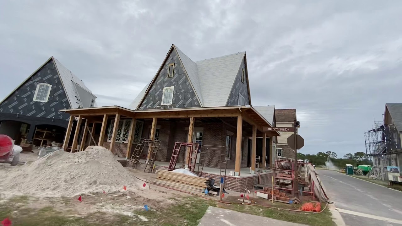 Tour of Disney’s Golden Oak Symphony Grove and The Cottages at Symphony