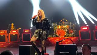 Avril Lavigne: Complicated [Live @ Sportovní hala Fortuna, Prague, 26.04.2023] 4K