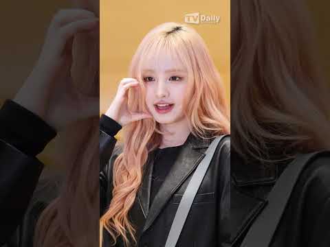 예쁜 미모의 치즈냥이😽 <strong>공주님이</strong> 따로 없네💕 #아이브 #리즈 #IVE #LIZ #코치 #포토타임 #phototime #shorts