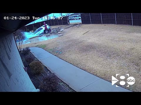 WATCH: SUV crashes through backyard fence and into pool at home in Lake ...