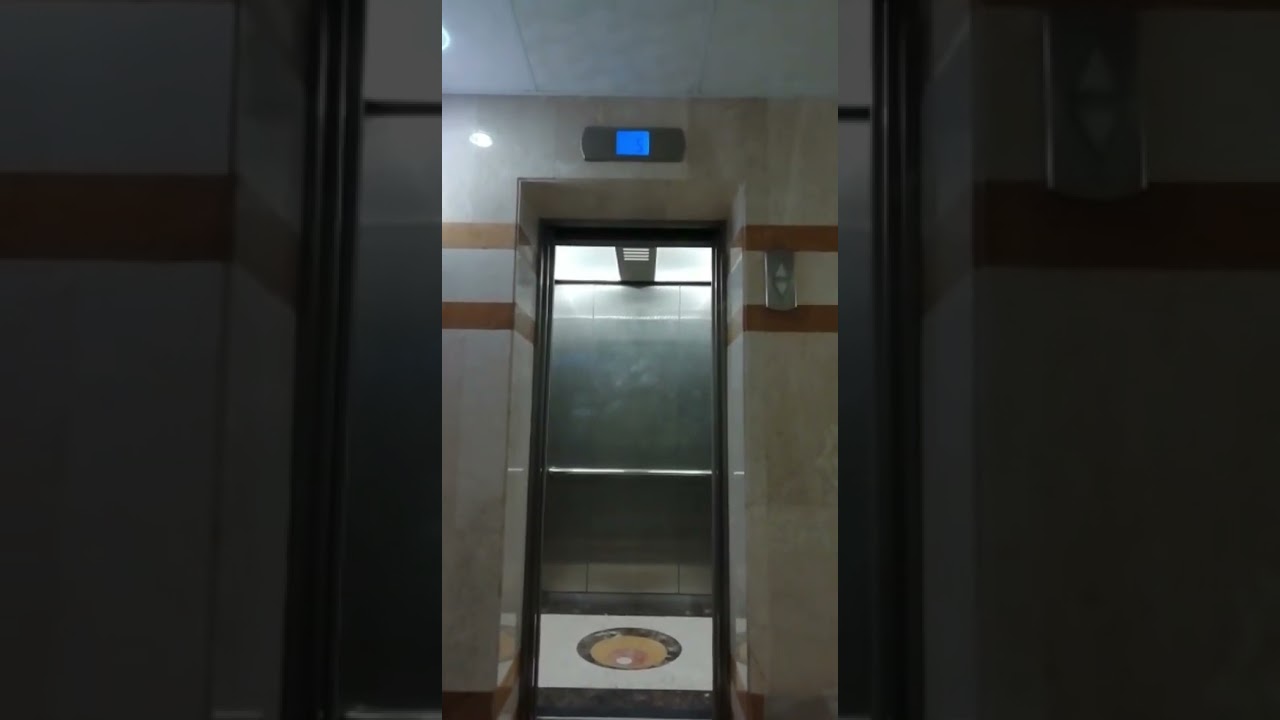 Malfunction of passenger lift | Elevator accident | lift 🧐 inspection | 