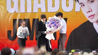 [ENG SUB] Sea came to congratulate Jimmy on his graduation day #JimmySea #jimmyyjp #sea_tawinan 