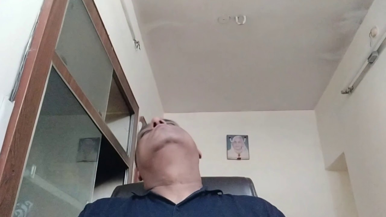 Automatic yogik kriya during gurusiyag meditation..