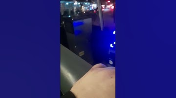 MTA Bus Driver Driving with ONLY ONE HAND on the steering wheel (3)