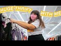 THRIFT WITH ME at the BEST thrift store I’ve EVER BEEN! *huge plus size try on haul*