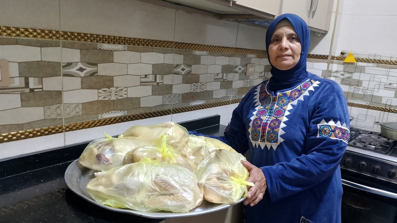 لكل ست بيت🏡تقول لجوزها هنطبخ ايه ويسيبها👌 ويمشي اعملوا زى ما عملت شوفوا الفرحه ال عين ابومحمد ومحمد😂