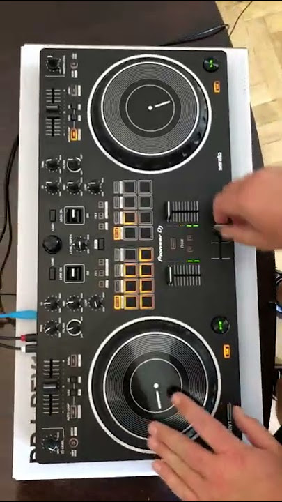 Pioneer DJ DDJ-REV1 // Dj Flux & Dj Kratos Scratch Test 2022