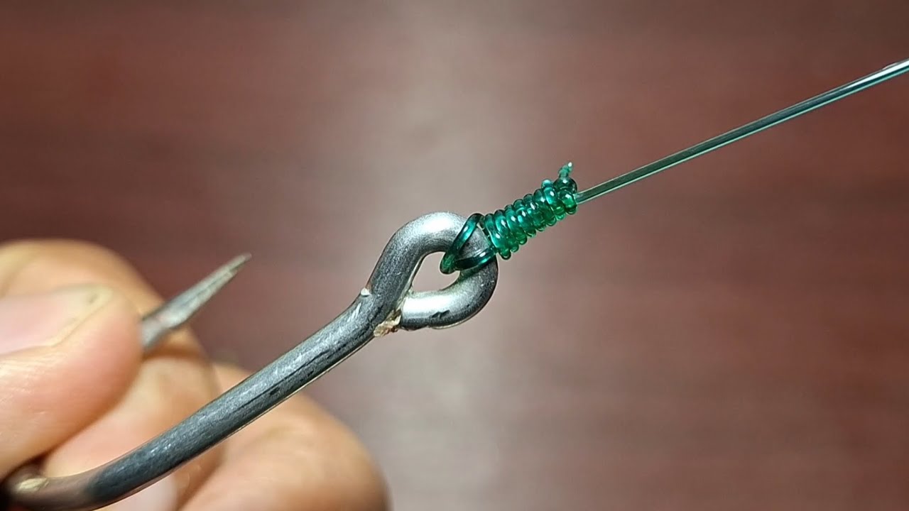 This knot was created for big games pay attention to the step by step instructions on how to make it