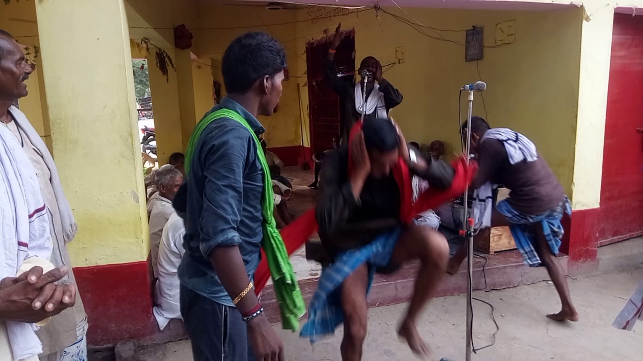 मगही लोक नृत्य- गायन ,,बहीयार गीत (गायक -वकील यादव, चमारी यादव, रमोतार भगत)